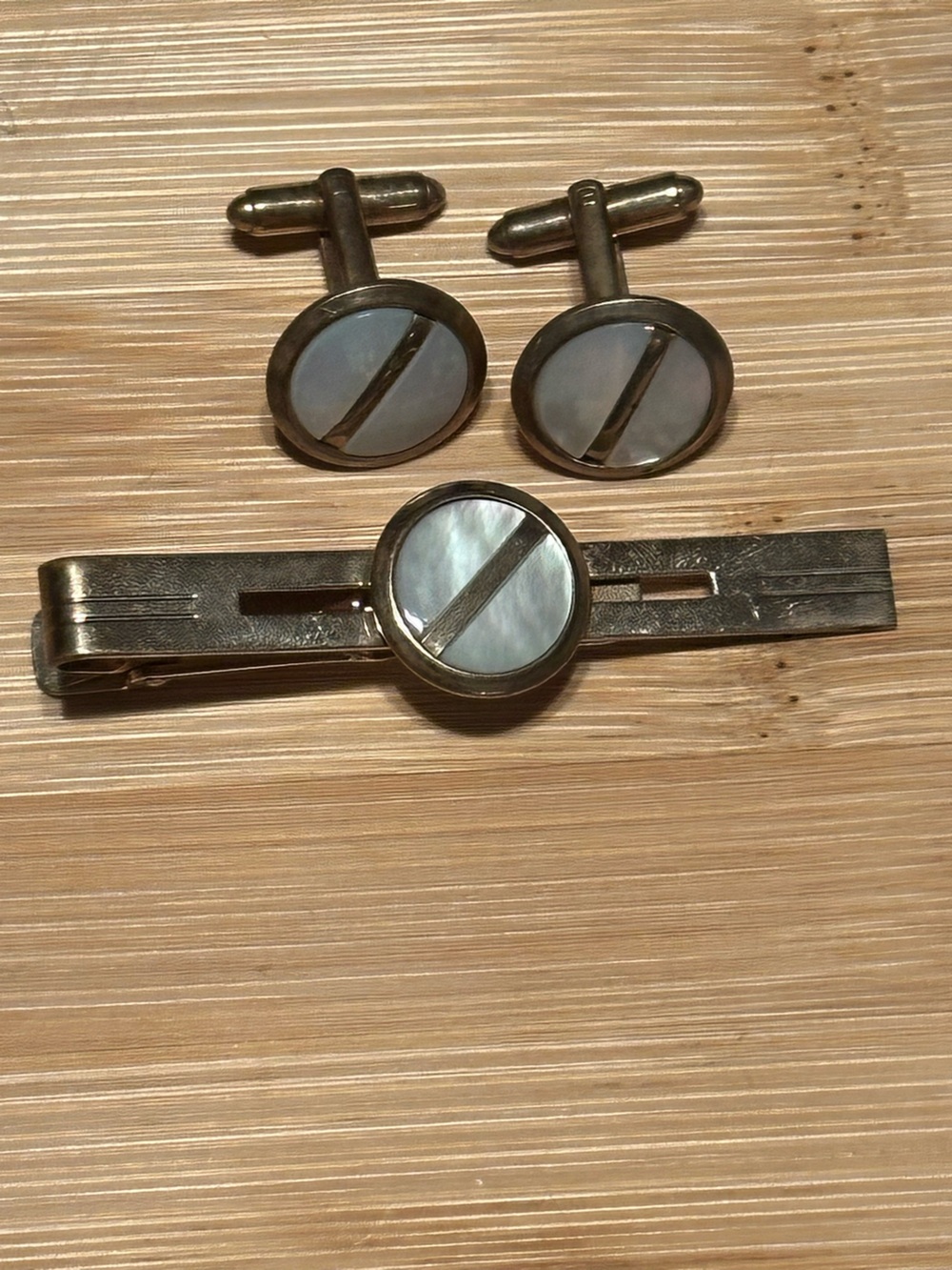 Vintage Mother-of-Pearl Tie Clip and Cufflinks Set - Gold Tone